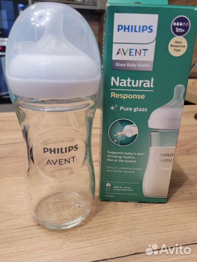 Бутылка для кормления Avent из стекла