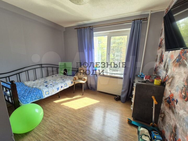 3-к. квартира, 65 м², 3/16 эт.