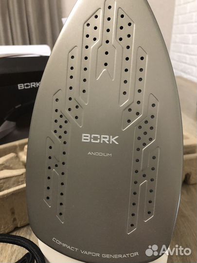 Утюг Bork i603 новый