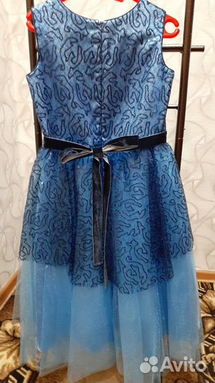 Платье праздничное