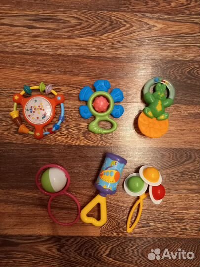 Игрушки погремушки