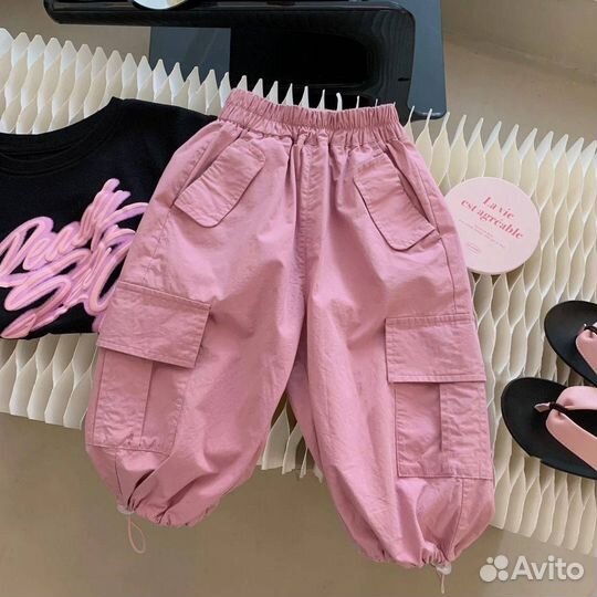 Джоггеры с футболкой для девочки