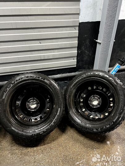 Зимние колеса Goodyear r17