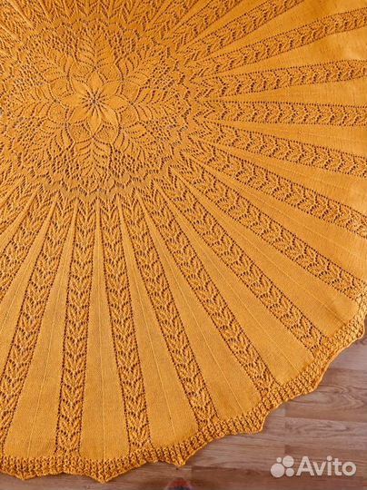 Скатерть круглая вязаная