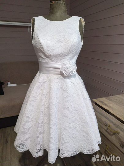 Платье праздничное женское, размер 44, новое