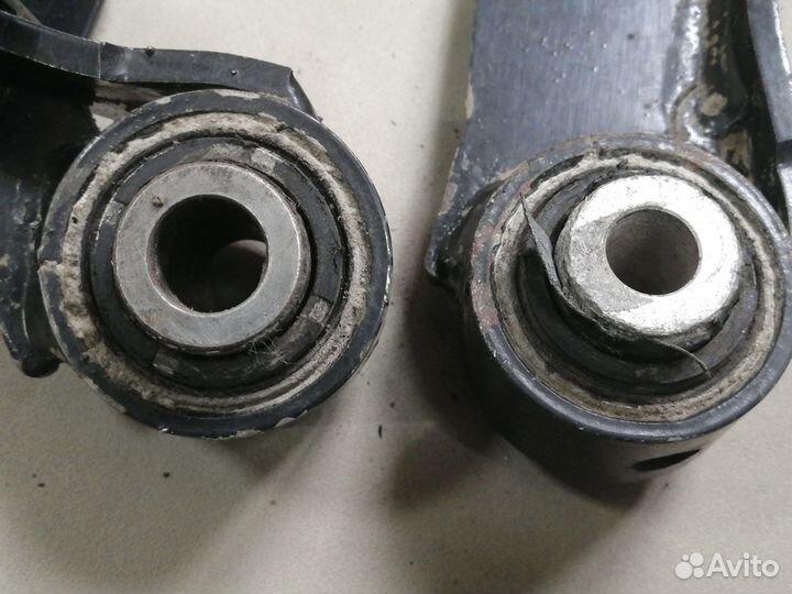 Рычаг подвески задней верх.Volkswagen Golf 6 2011