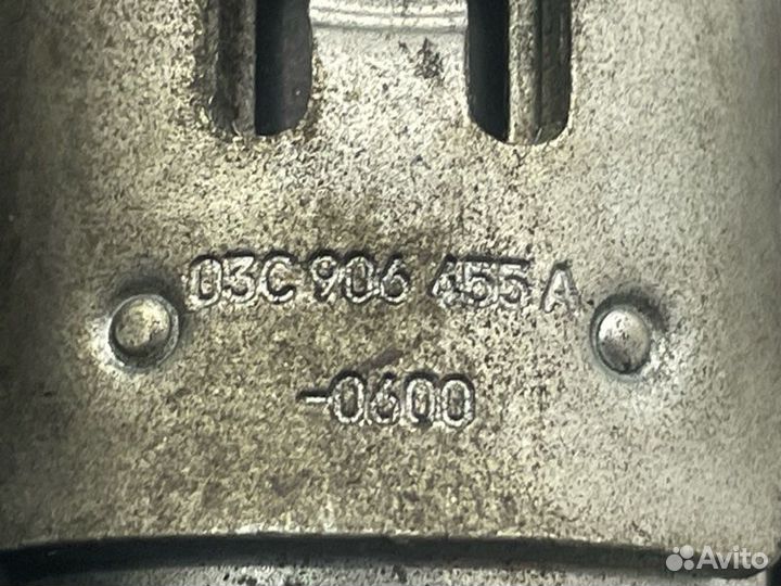 Клапан изменения фаз грм Volkswagen Golf MK5 1.4