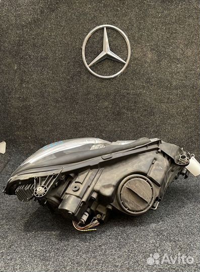 Фара левая Mercedes-Benz W212