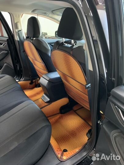 Автоковрики в салон и багажник на Nissan Dualis