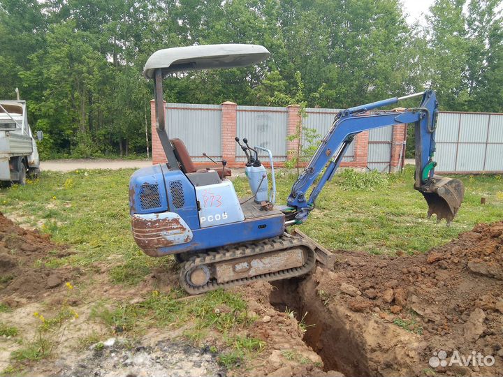 Услуги миниэкскаватора