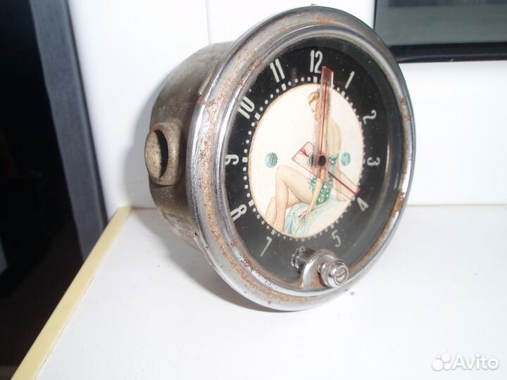 Часы автомобильные требуется ремонт