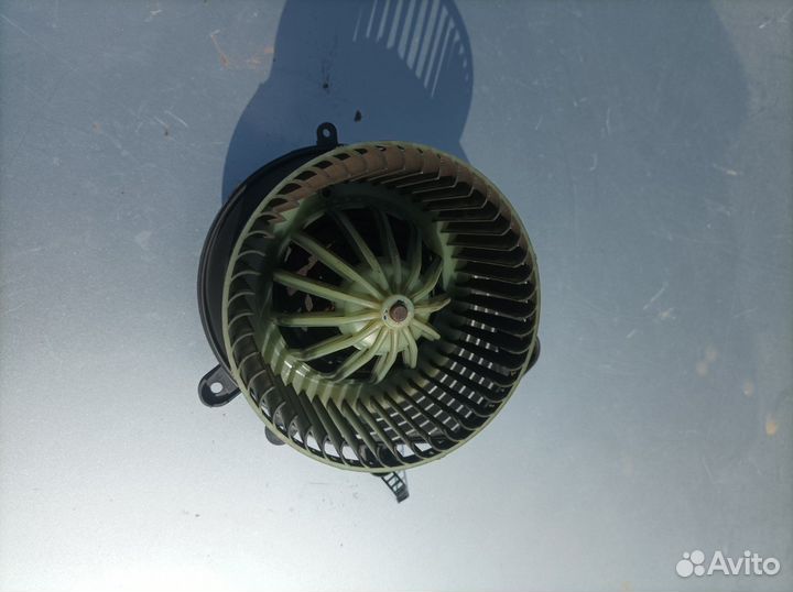 Мотор отопителя Volksvagen Passat B5+