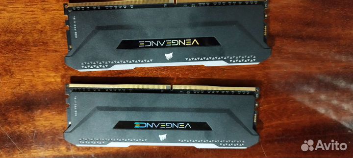 Оперативная память ddr4 3200 2x8 gb