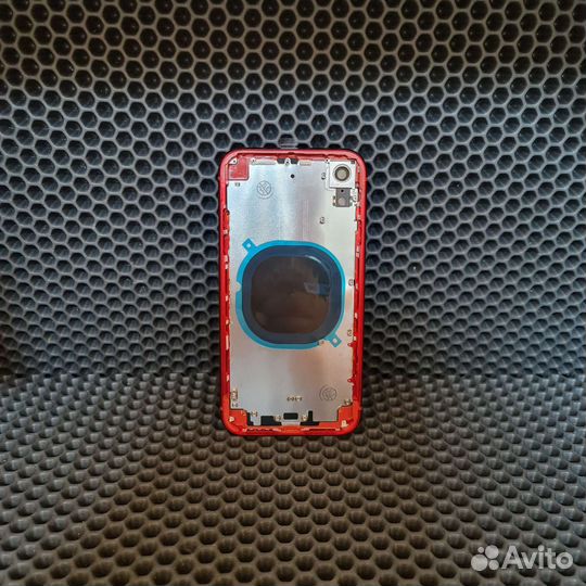 Корпус iPhone XR красный
