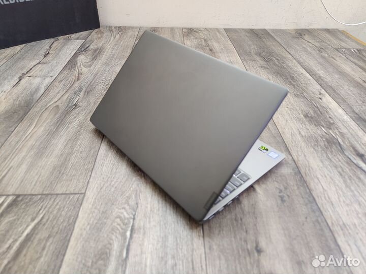 Lenovo ideapad 330S