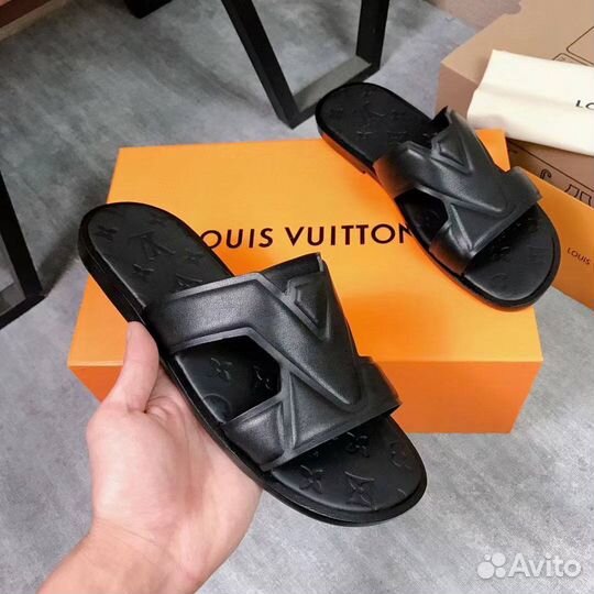 Мужские шлёпанцы Louis Vuitton