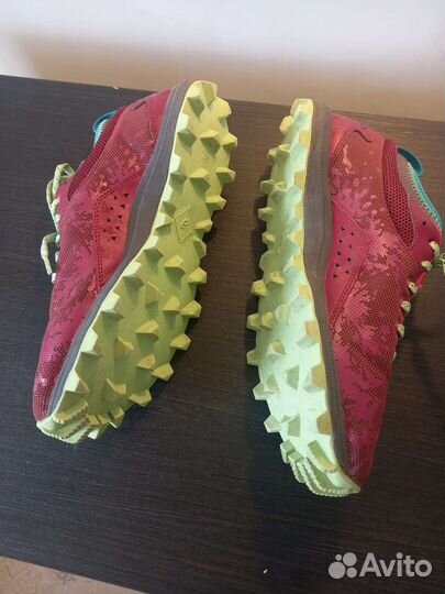 Кроссовки женские 40 размер бу