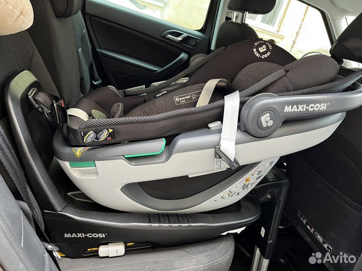 Maxi Cosi coral автокресло и база Familyfix3
