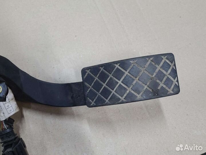 Педаль газа электронная Audi A6 C5 A4 B5 VW Passat