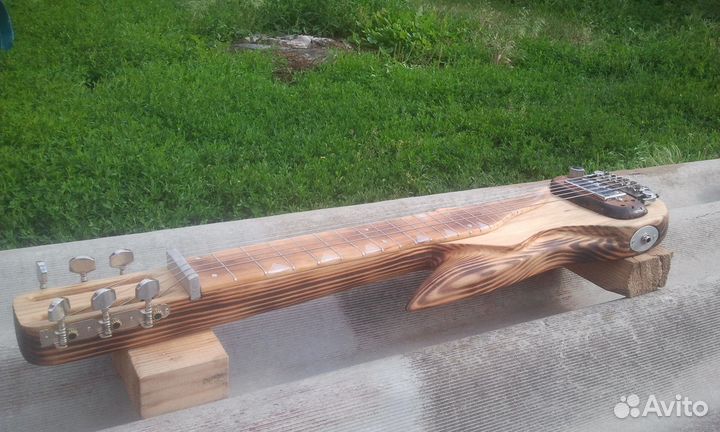 Электрогитара Lap Steel