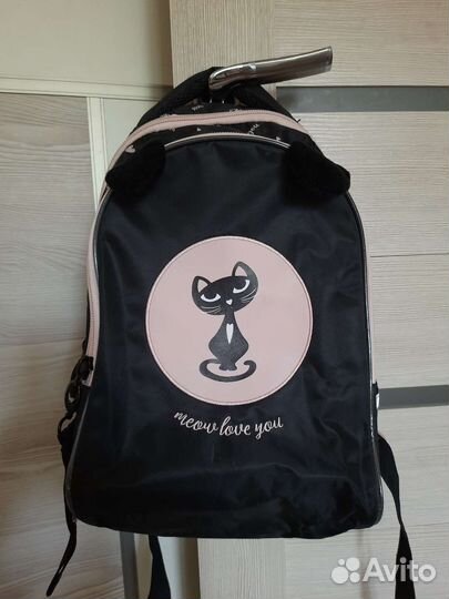 Рюкзак школьный для девочки состояние нового
