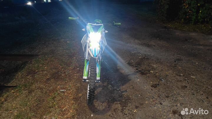 Мотоцикл Vels mx250p