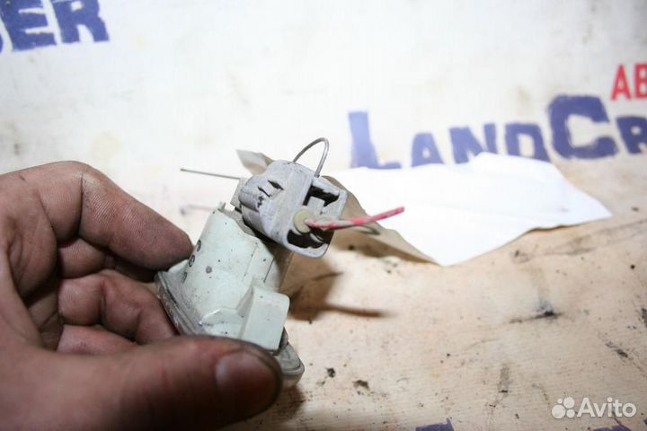 Указатель поворота левый для Toyota Land Cruiser 2