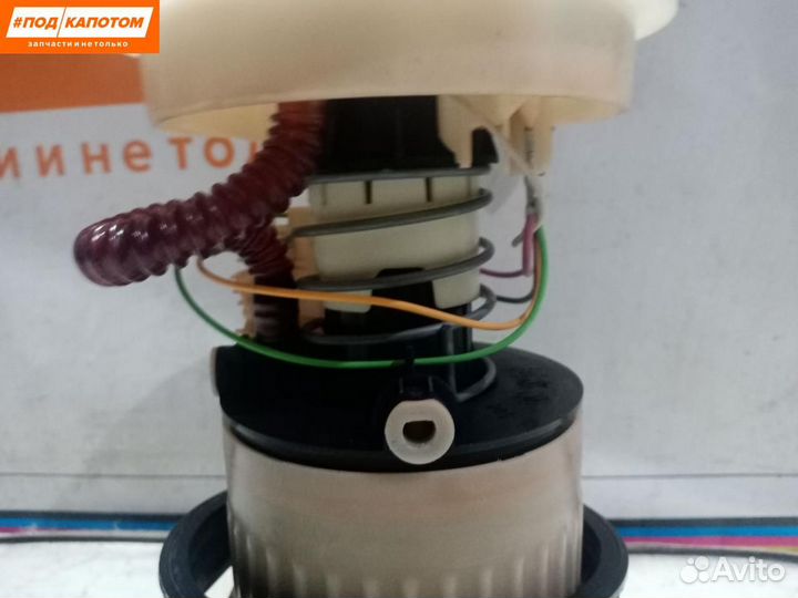 Насос топливный в бак Volvo S40 2 рест. 2011