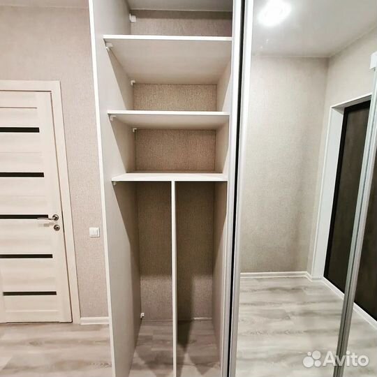 Шкаф-купе для одежды