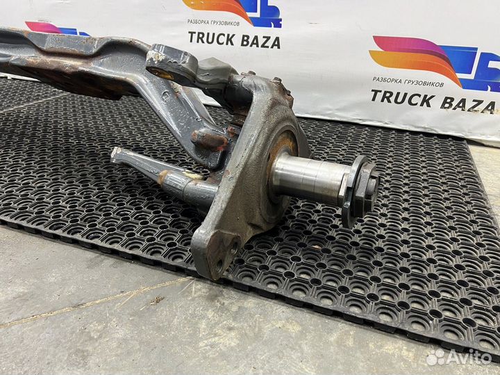 1785563 Балка передняя в сборе