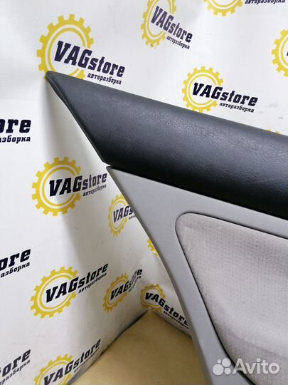 Обшивка двери левая задняя Volkswagen Golf 4