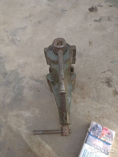 Тиски малые СССР