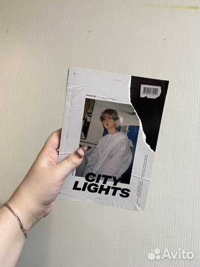 Первый альбом Бэкхена exo City Light