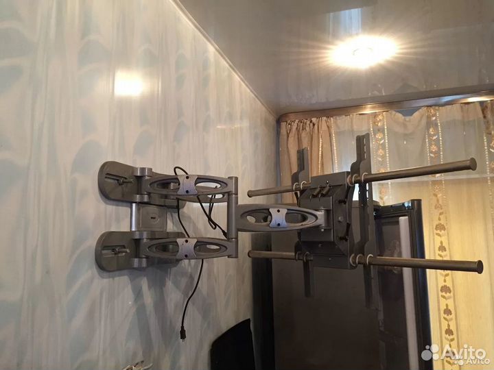 Продам кронштейн для большого телевизора