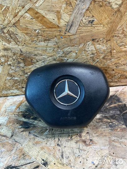 Подушка безопасности в руль Мерседес W204 W212