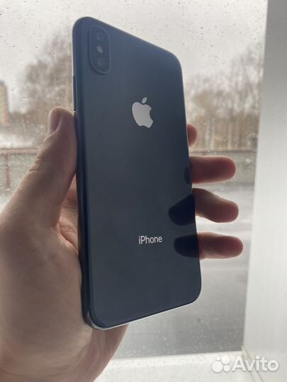 iPhone X, 64 ГБ