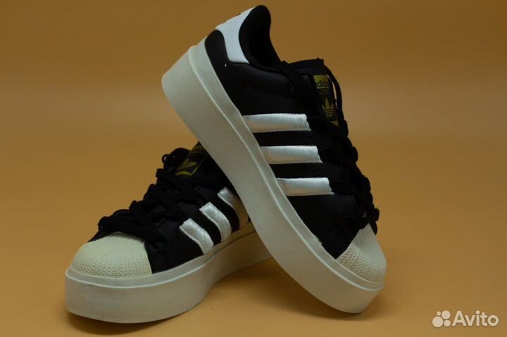 Adidas superstar