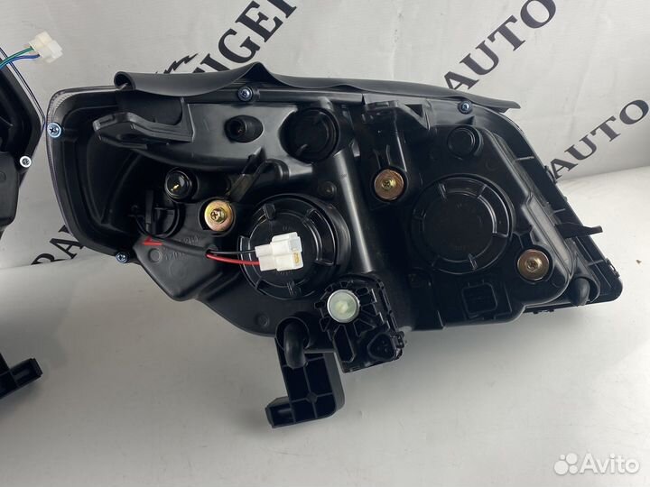 Фара передняя L+R Geely Mk Cross