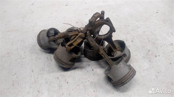 Поршень с шатуном км-т Ford Scorpio 86-94г