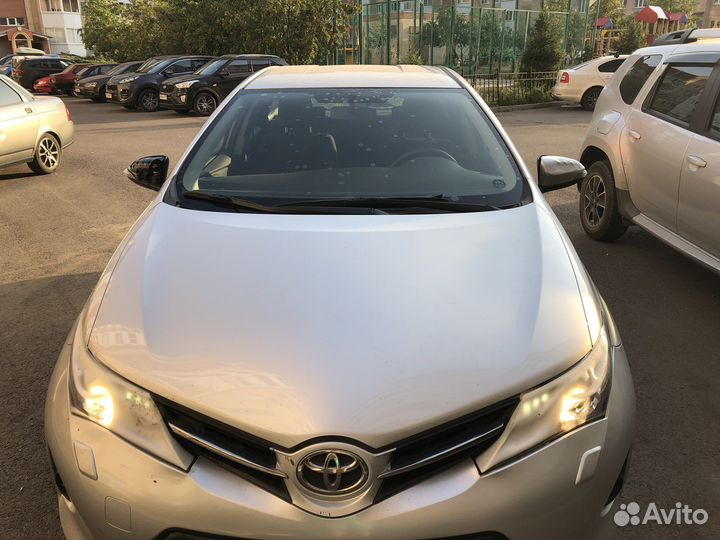 Фара Тойота аурис 89907726, 89907727