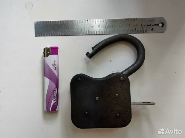 Старинный замок навесной