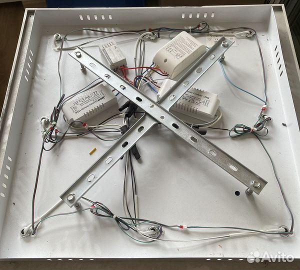 Светильник потолочный