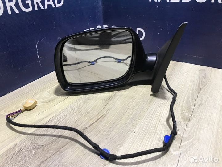 Зеркало, Volkswagen Touareg 2006