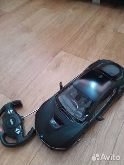 Машина на радиоуправлении BMW I8