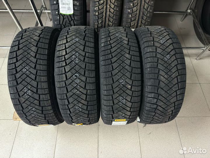 Pirelli Ice Zero FR 235/65 R18 128