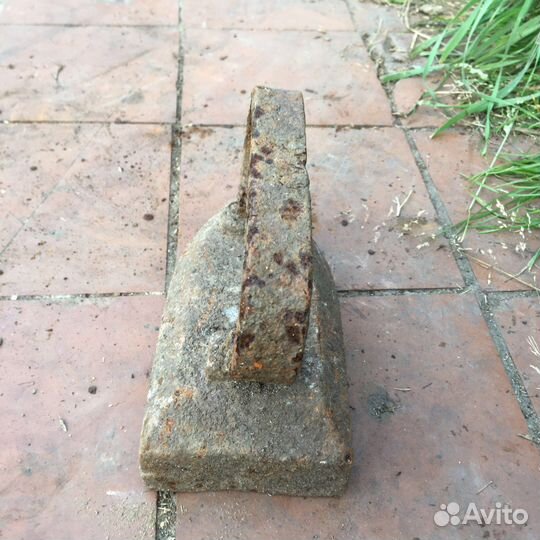 Утюг чугунный старинный