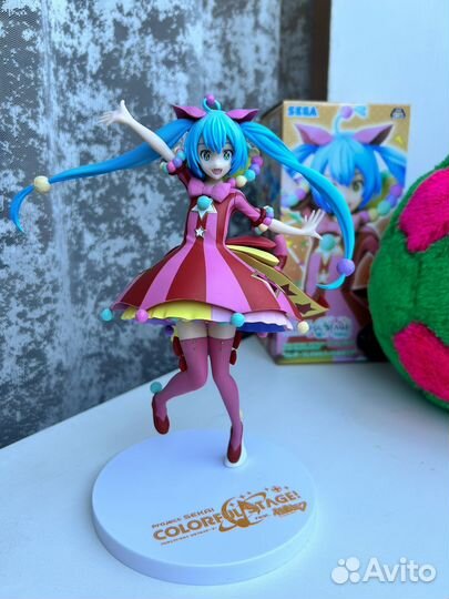 Аниме фигурка Хатсуне Мику красочная оригинал