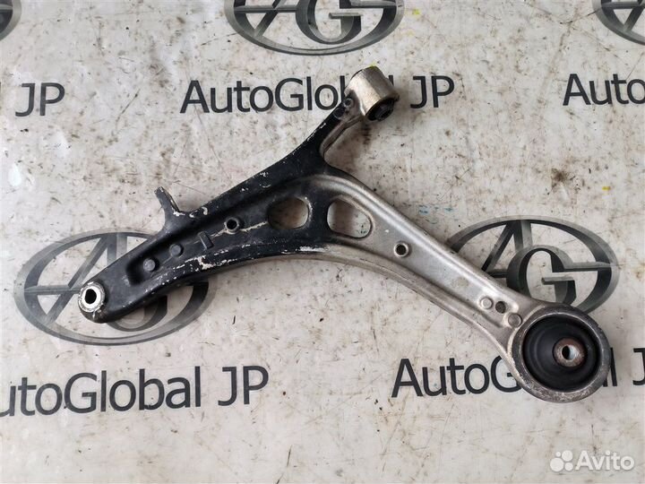 Рычаг передний правый Subaru Levorg
