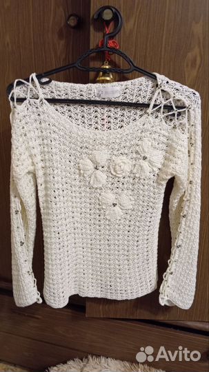 Свитер женский