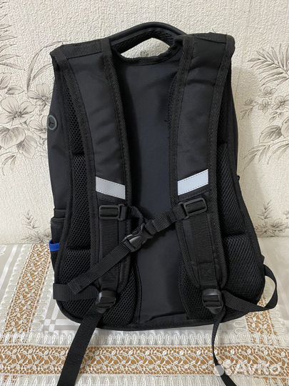 Школьный рюкзак новый